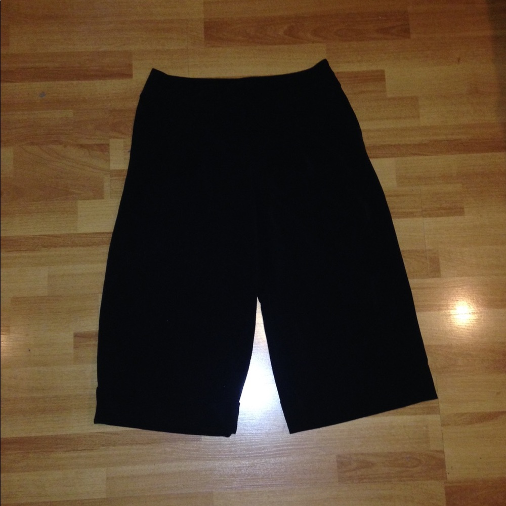 Ann Taylor Loft Black Gauchos Size M
